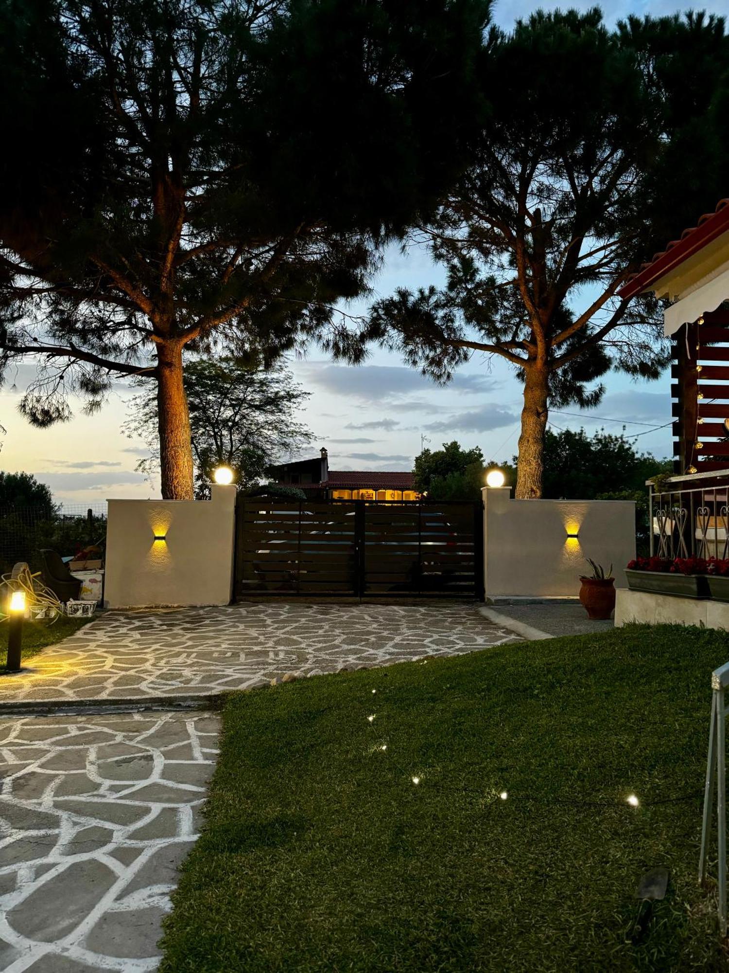 Anastasias Cottage Néa Iráklia Exterior foto
